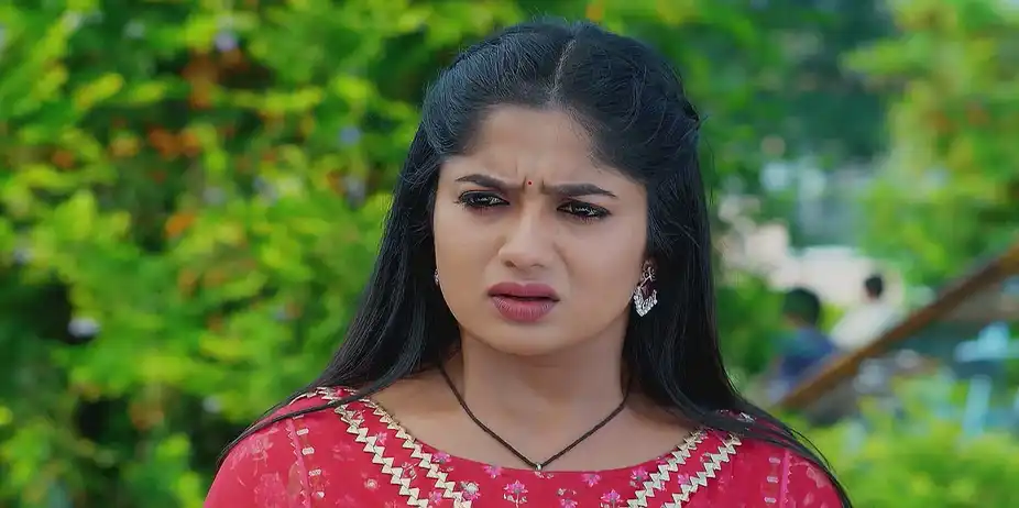 Asmita Falls at Rajalakshmi's Feet - Sandhyaraaga