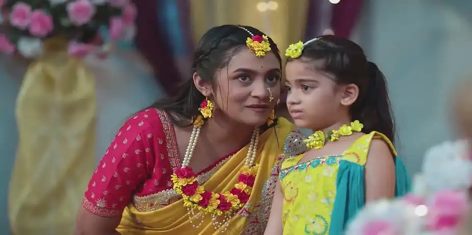 Atharva Is Happy to See Veda at the Event - Tula Japnar Aahe