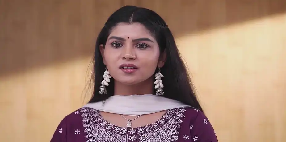 Rasu Learns about Vishalakshi's Ailment - Mounam Pesiyadhe