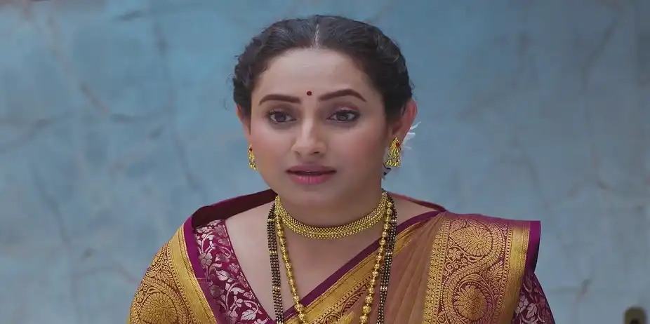 Santosh to Convince Bhavna for Marriage - Lakshmi Niwas