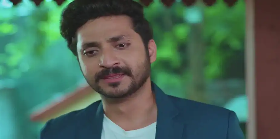 Sarang Tries to Talk to Savali - Savalyachi Janu Savali