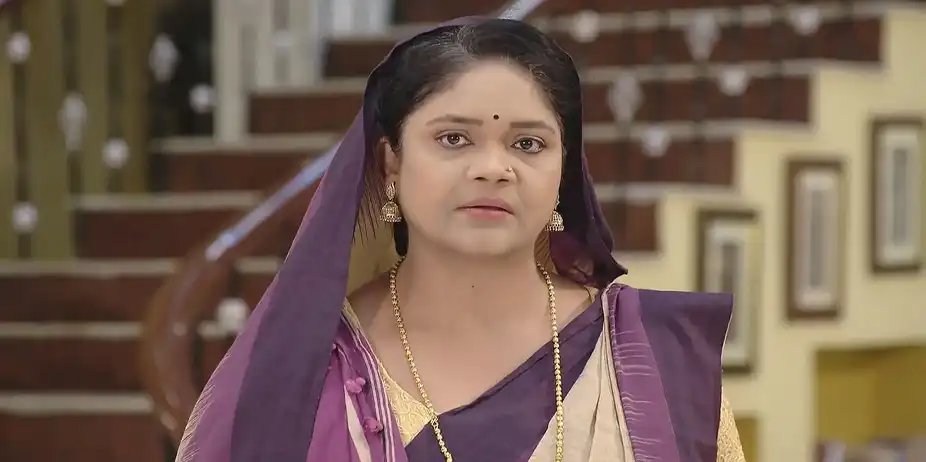 Sambhav's Grandmother Taunts Anshika - Suna Jhia