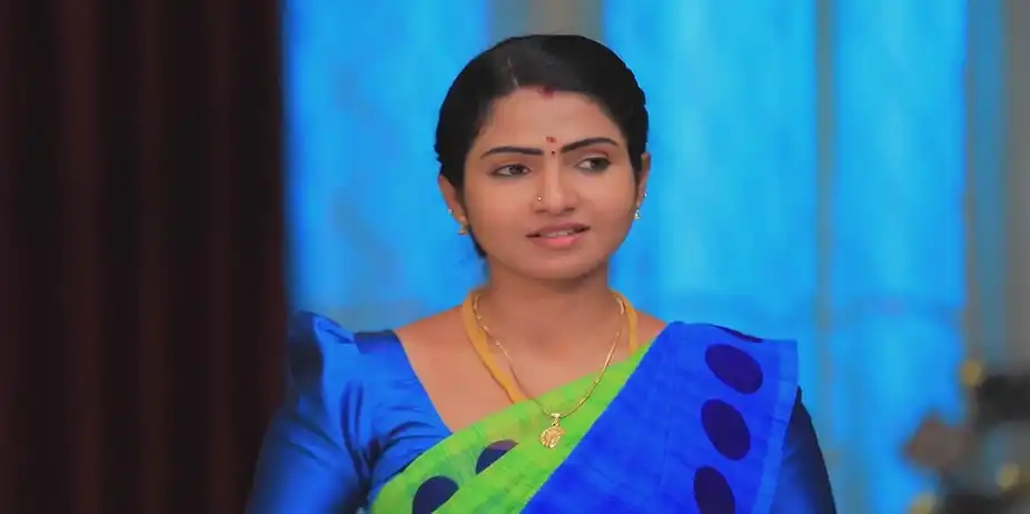 Vanathi Tries to Stop Arul - Manasellam