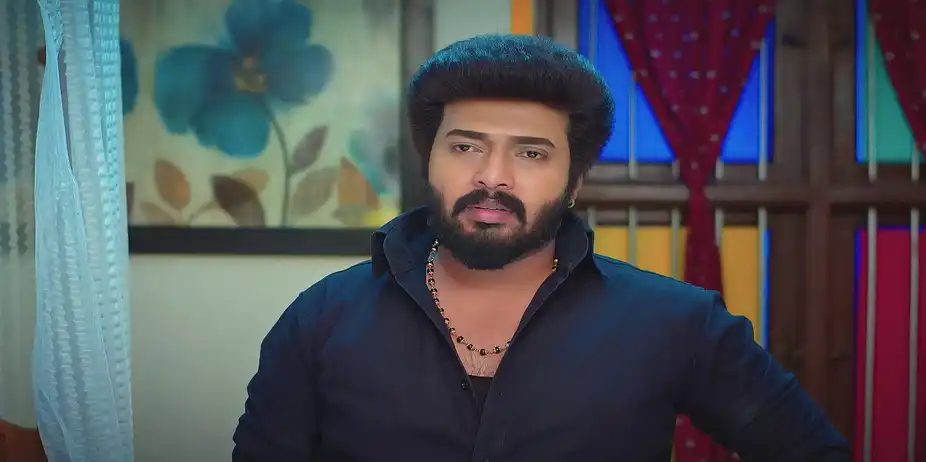 Raja Tries to Make Revathi Understand - Karthigai Deepam