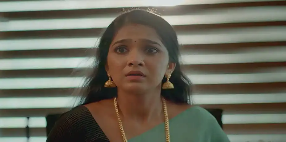 The Police Officer Expresses His Fears to Archana | Mangalyam