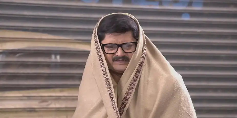 Tiwari Asks Ghanshyam to Beat Vibhuti - Bhabi Ji Ghar Par Hai