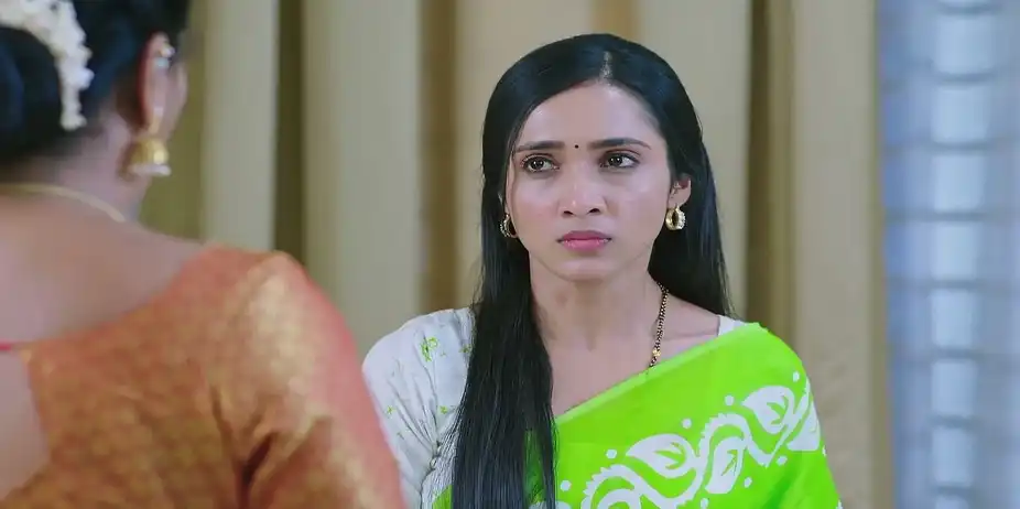 Vijaya Mocks Shravani - Shravani Subramanya