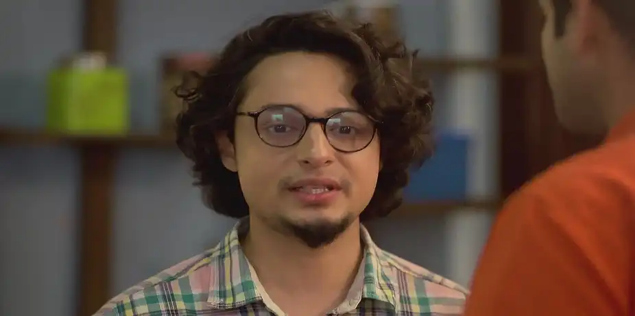 Rayan and Parul Denied Stay in the Boys' Hostel Stay - Parineeta