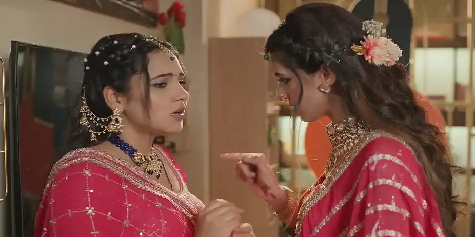 Megha Figures Out Vasudha's Secret - Vasudha