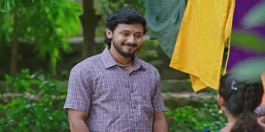 Manu Asks Sumathi about Her Worries - Annayya