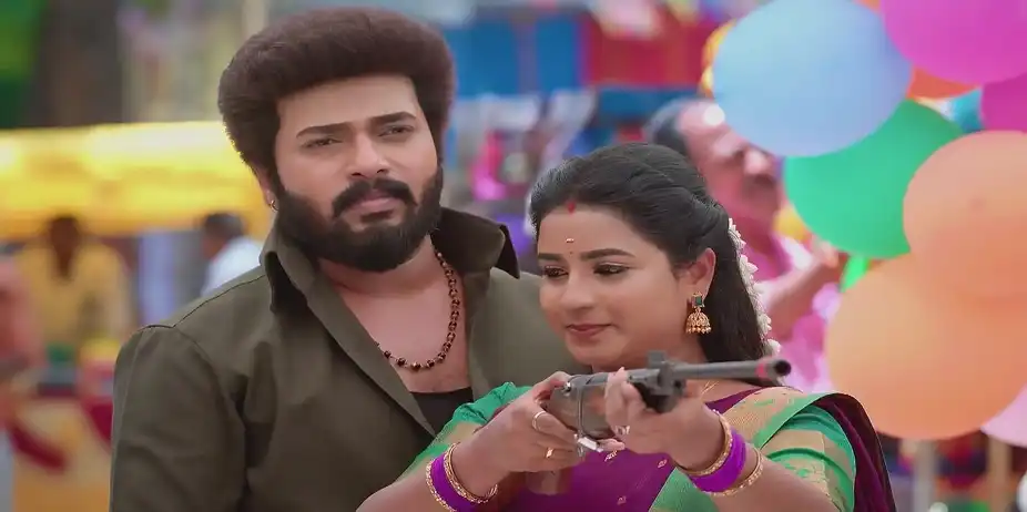 Raja Helps Revathi - Karthigai Deepam 