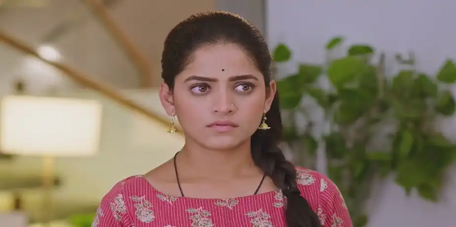 Savitri Comes to Thank Ahilya Devi - Paaru