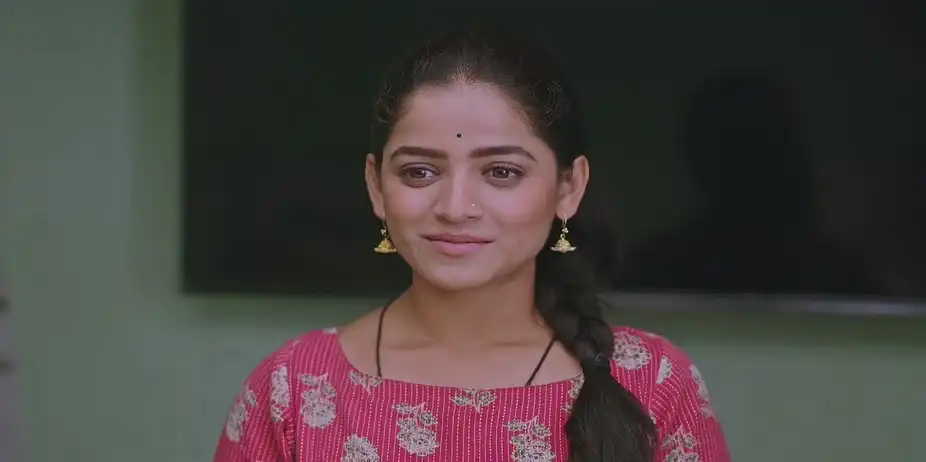 Paaru Brings Kamali Home - Paaru