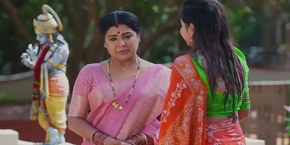Janaki Tells Aadhya about Her Meeting with Shaurya - Sandhyaraaga