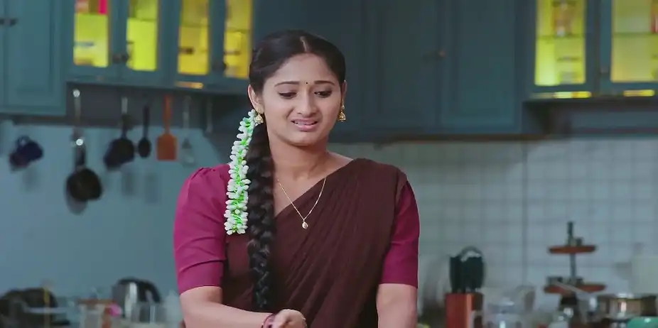 Durga Teaches Damayanti a Lesson - Naa Ninna Bidalaare