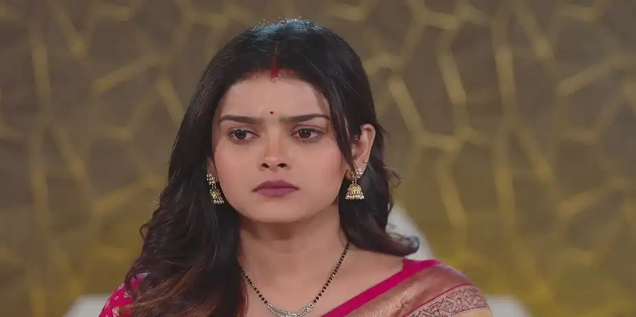 Bhagya Helps Rekha - Bhagya Rekha