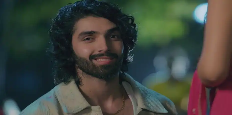 Reet Scolds the Girls Trying to Woo Raghav - Jaane Anjaane Hum Mile