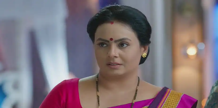 Pratham Tries to Know Riddhi's Plan - Jamai No. 1