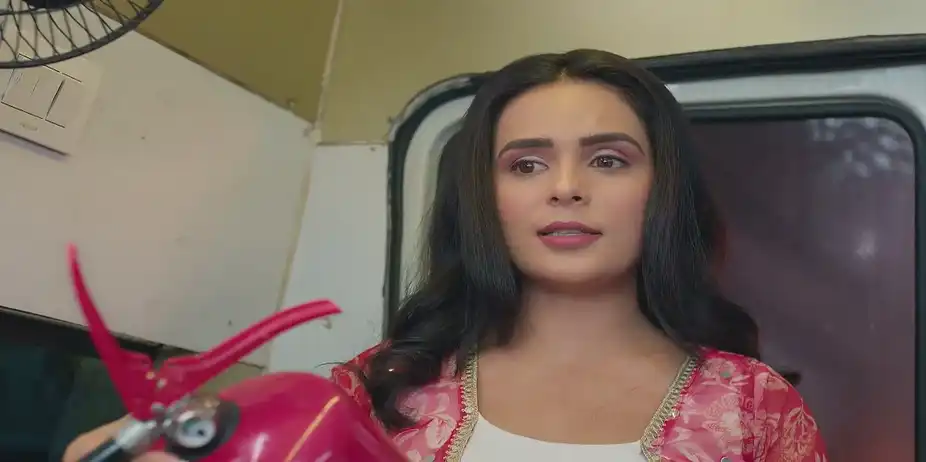 What Will Sayli Do to Stop Riddhi? - Jamai No. 1