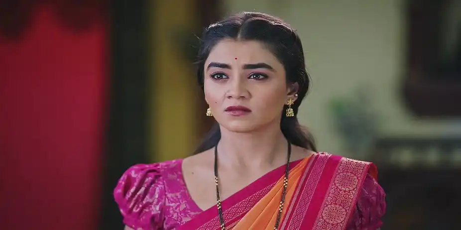 Satyajit Tries to Convince Surya - Lakhat Ek Amcha Dada