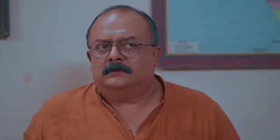 Veena Argues with Ramakrishnan - Madhura Nombara Kattu