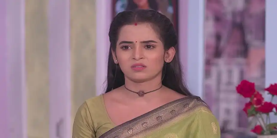 Dhara's Actions Shock Sunny - Tu Khara Mun Chaai