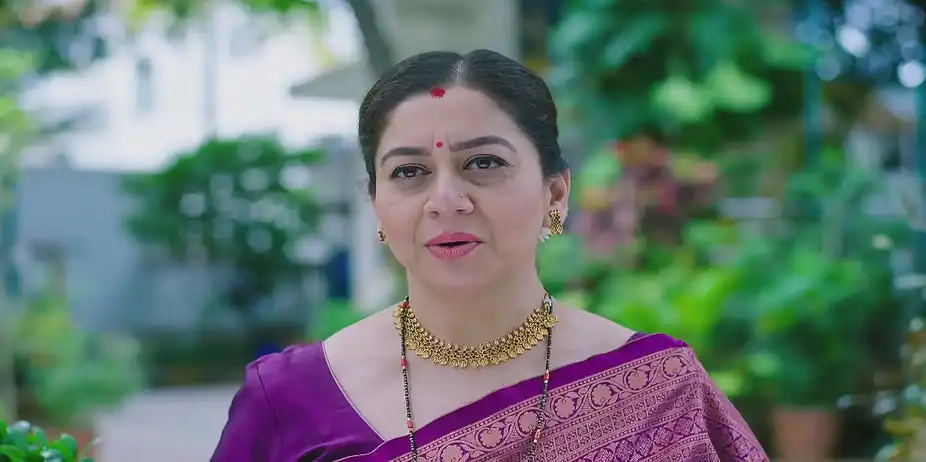 Tulasi Seeks Guidance from a Priest - Shrirasthu Shubhamasthu