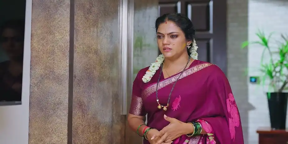 Ganganna Apologises to Malli - Amruthadhaare