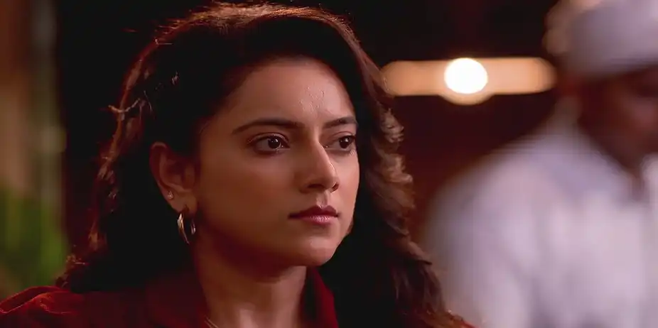Parul Vehemently Opposes Shirin's Mother - Parineeta