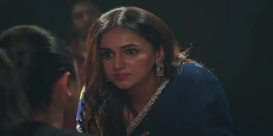 Jagriti Catches Trisha's Lie - Jagriti