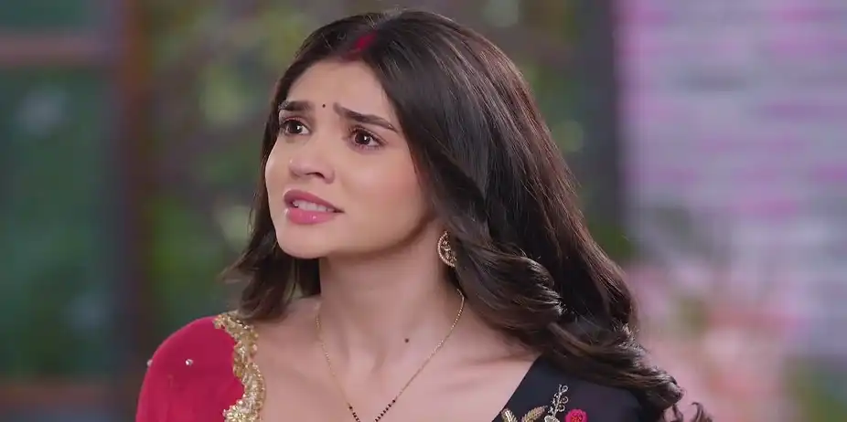 Prarthana Lashes Out at Raunak - Kumkum Bhagya