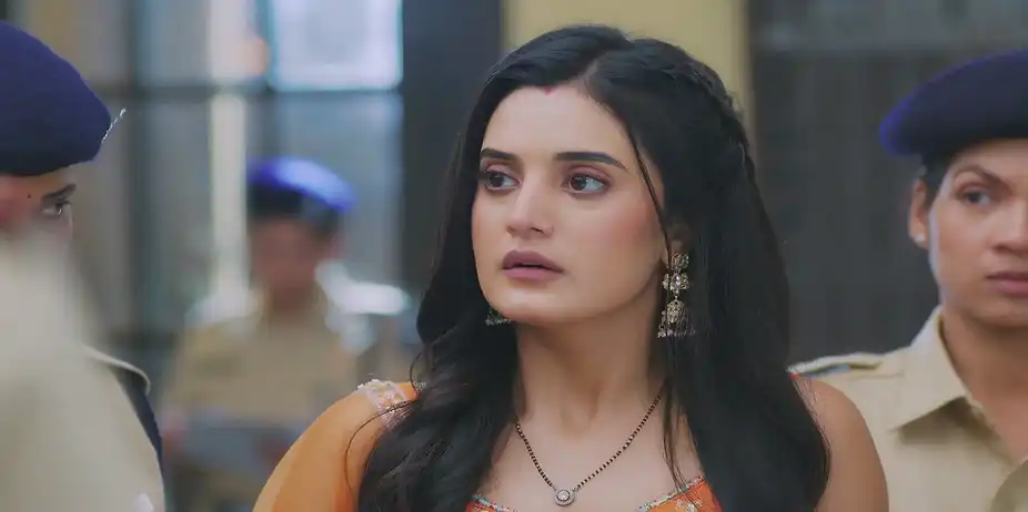 Reet's Family Arrested on Unnati's Complaint - Jaane Anjaane Hum Mile