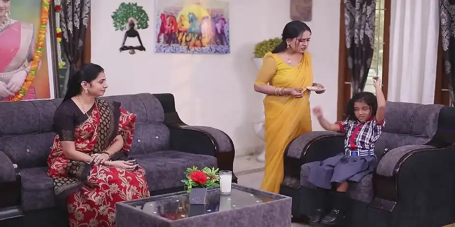 Durga Lies to Devi - Maari