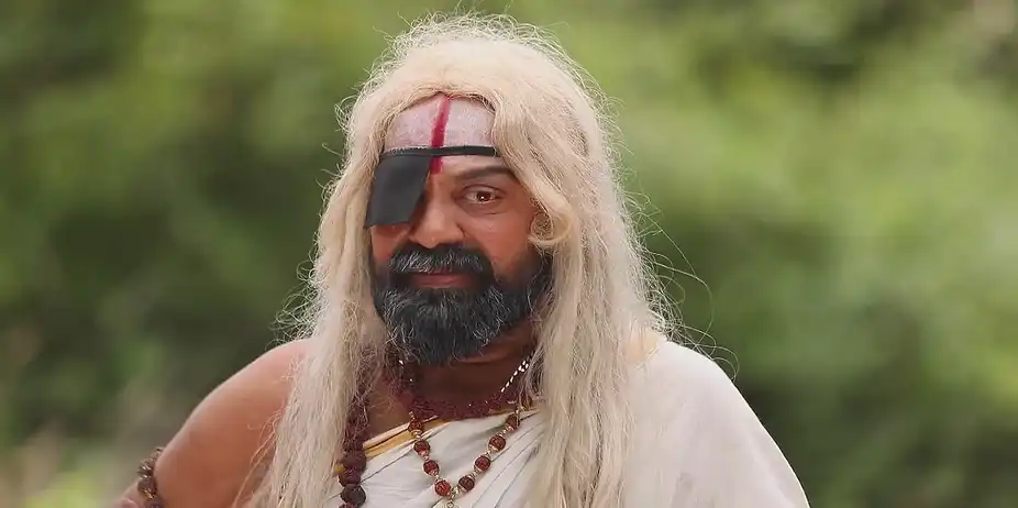 Dheivanayagam Meets with an Accident