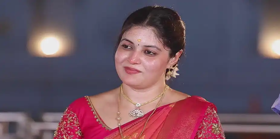 Bommi's Spirit Protects Rani - Ninaithale Innikkum