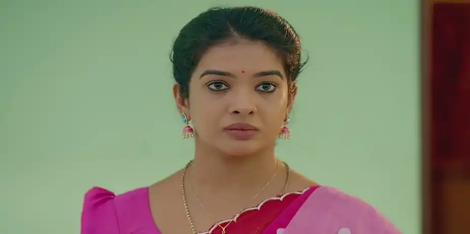 Karunakaran Receives a Call - Manathe Kottaram