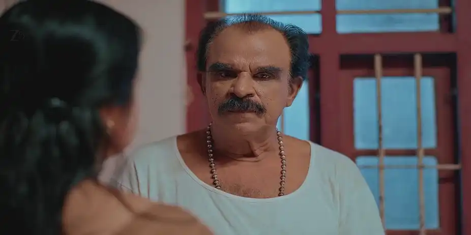 Radha Shares Her Doubts with Venu - Akale