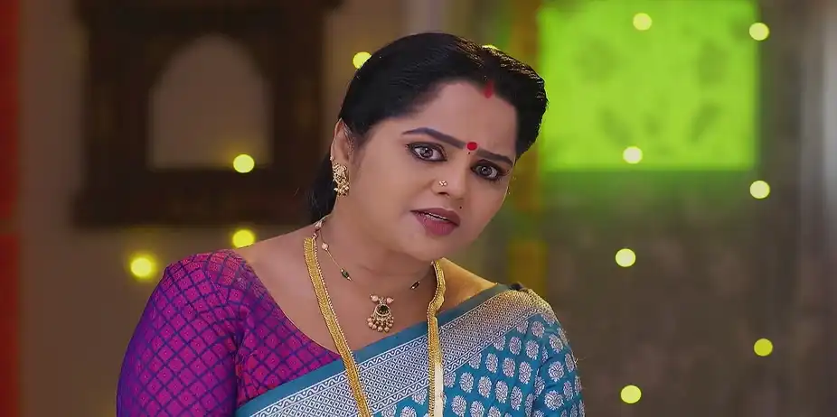 Rajalakshmi Gets Ready for Her Wedding - Sandhyaraaga