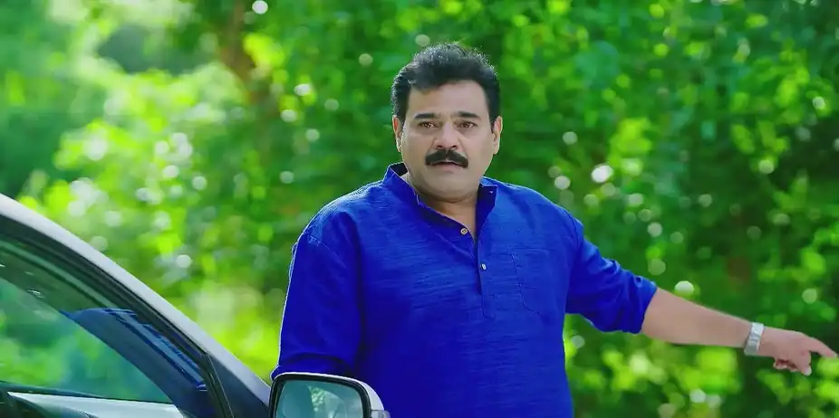 Bhagya Grows Emotional on Seeing the Baby - Amruthadhaare