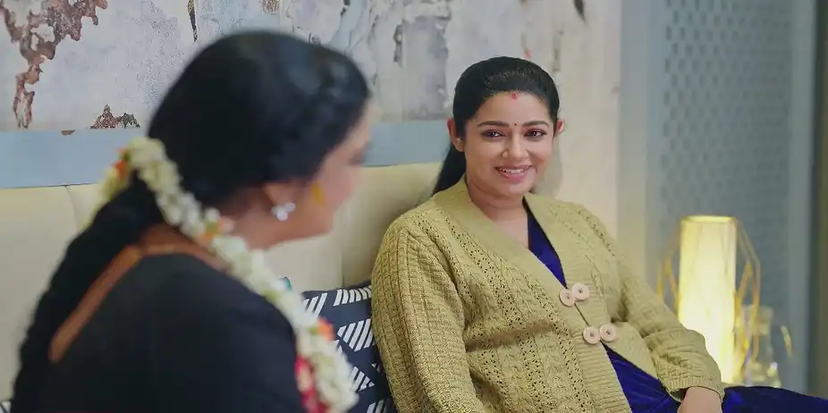 Malli Showers Bhoomika's Son with Love - Amruthadhaare