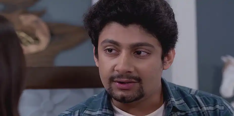 Priya Decides to Quit the Job - Kon Gopone Mon Bheseche
