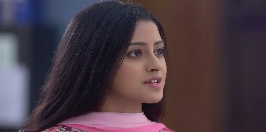 Bohnishikha Takes up Parul's Case - Parineeta