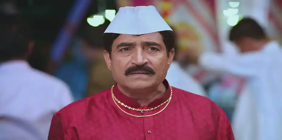 Madhuri Charges at Lali in Anger - Devmanus Madhla Adhyay