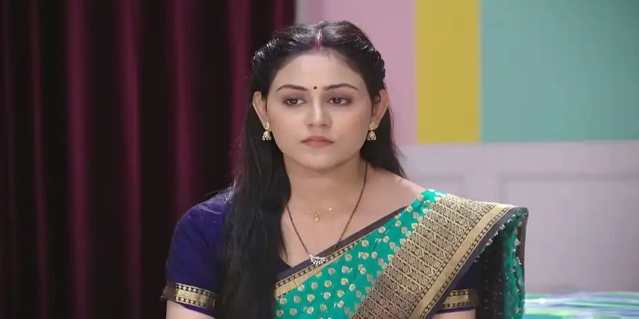 Sambhav Discusses His Family Members - Suna Jhia