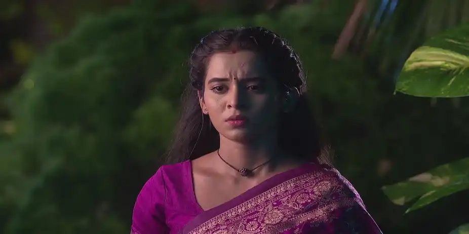 Mani Visits Abhi's House - Tu Khara Mun Chaai