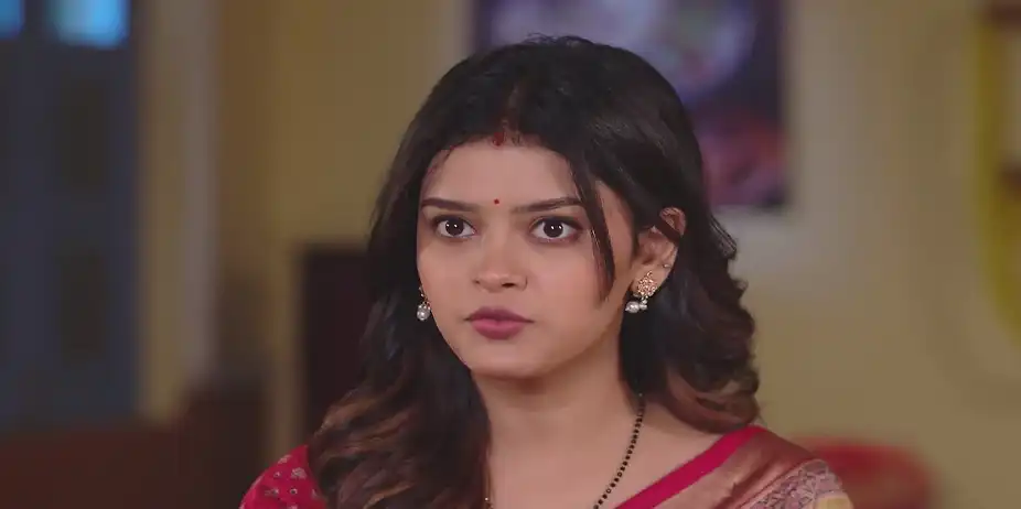 Bhagya Worries about Being Exposed - Bhagya Rekha