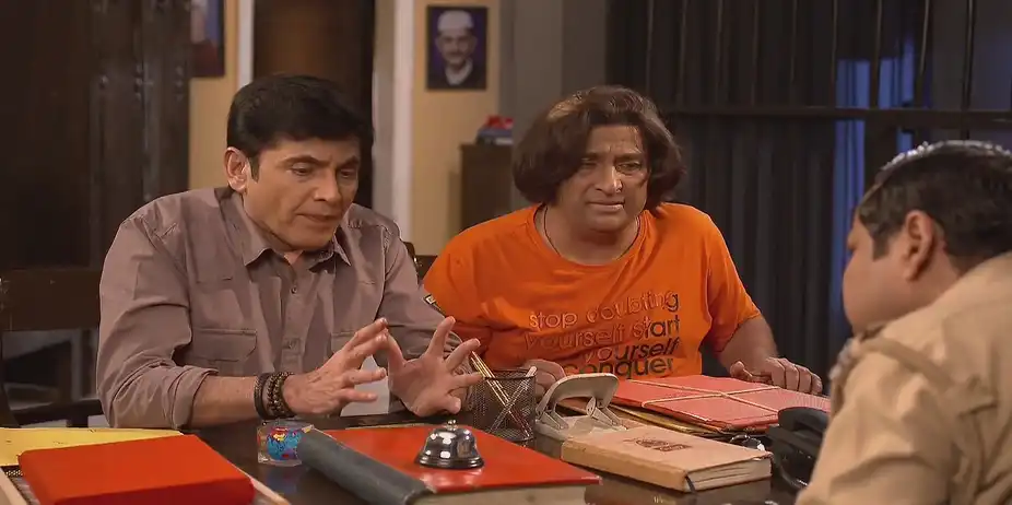 Vibhuti Tells Happu about Spirits - Bhabi Ji Ghar Par Hai