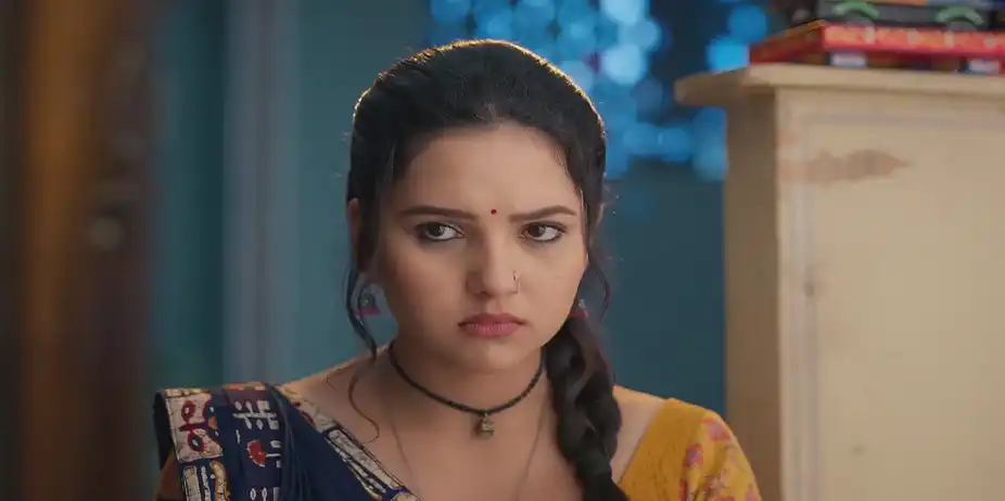 Madhav Complains to Hanumant about Vasudha - Vasudha