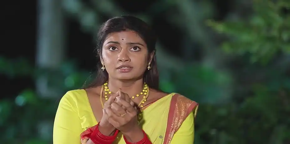 Dongli Tries to Nab Durga - Maari