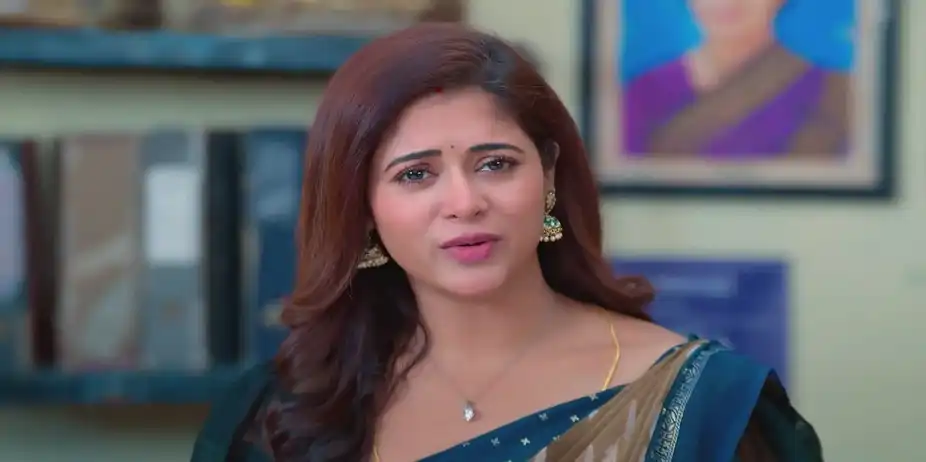 Maya Stops the Property Division - Sandhya Raagam